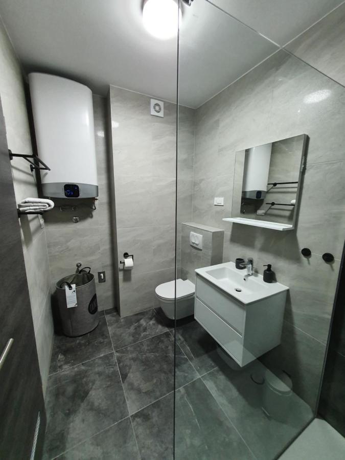 Apartmani Nerium 로비스테 외부 사진