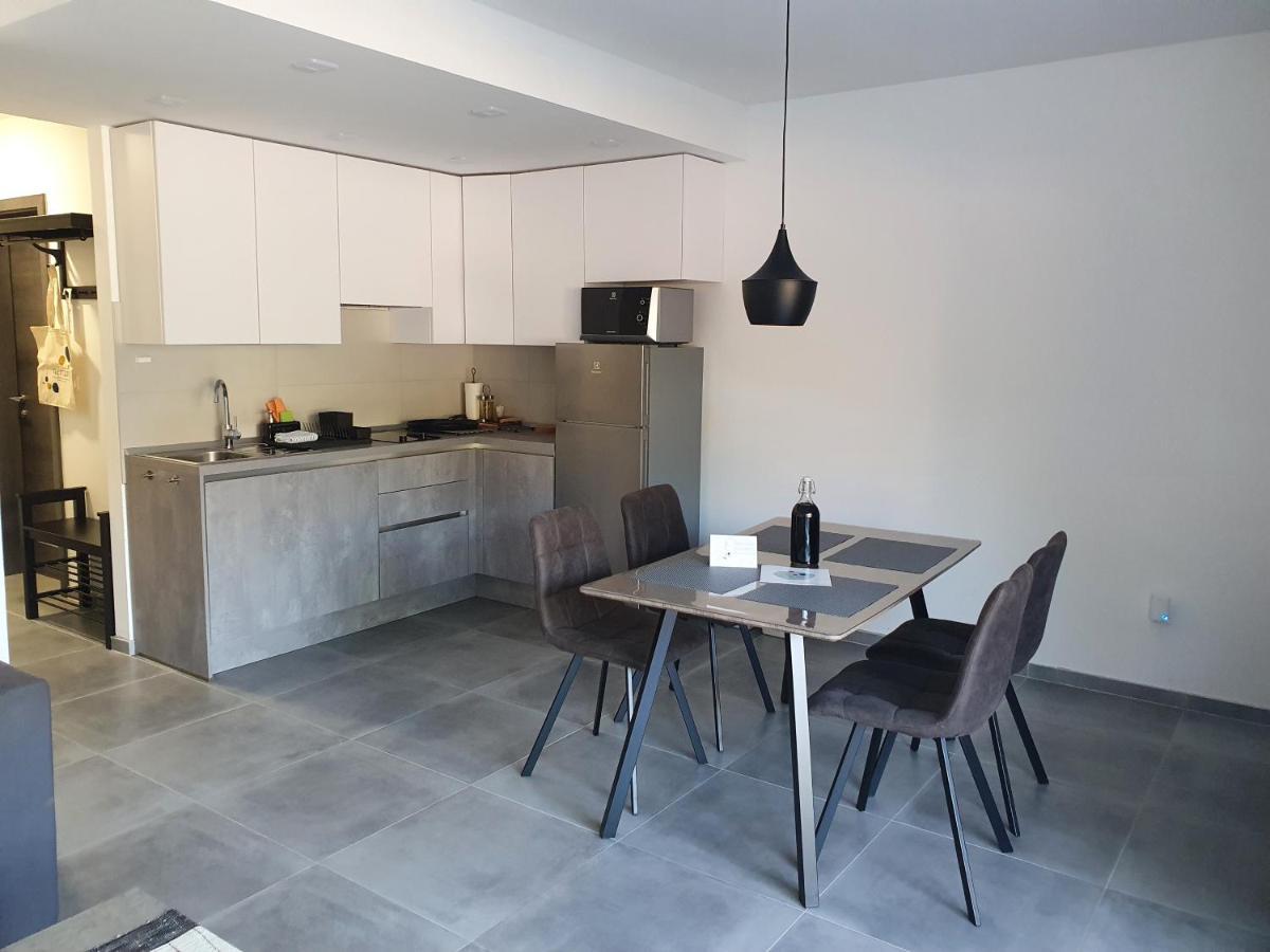 Apartmani Nerium 로비스테 외부 사진