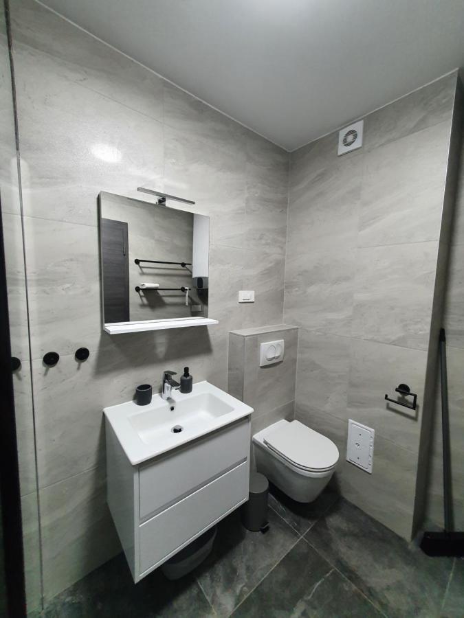 Apartmani Nerium 로비스테 외부 사진